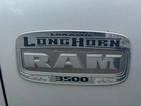 Used 2015 RAM 3500 Laramie Longhorn w/ Convenience Group AWD/4WD image 11
