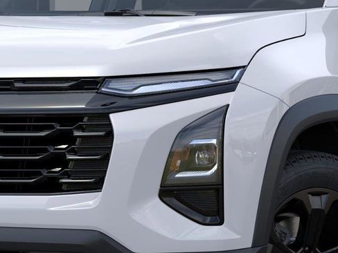 New 2026 Chevrolet Equinox LT FWD image 10