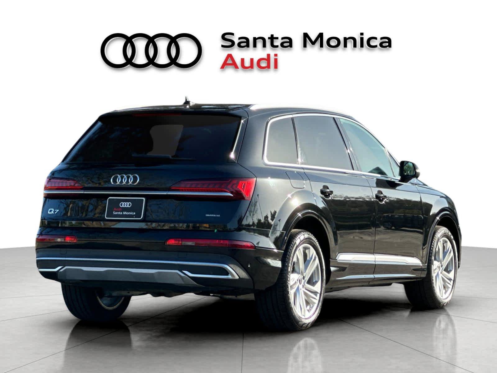 Used 2022 Audi Q7 3.0T Premium w/ Convenience Package AWD/4WD image 2