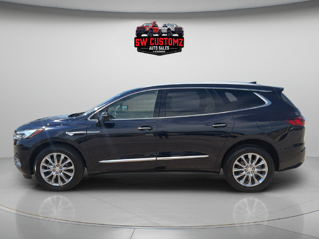 Used 2020 Buick Enclave Essence w/ Sound and Sites Package AWD/4WD image 3