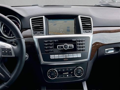 Used 2014 Mercedes-Benz ML 350 4MATIC image 8