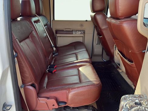 Used 2012 Ford F250 King Ranch w/ King Ranch w/Chrome Pkg AWD/4WD image 6