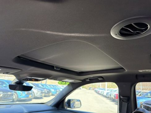 Used 2023 Chevrolet Traverse Premier w/ Redline Edition image 14