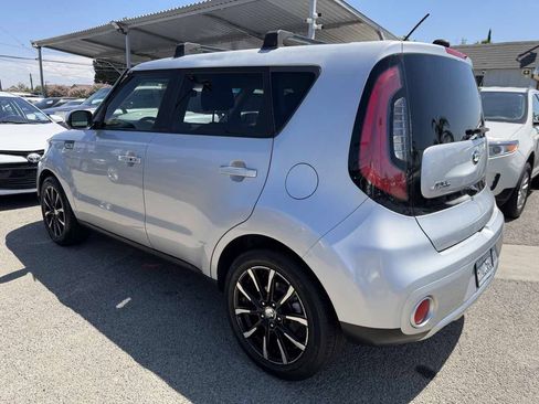 Used 2017 Kia Soul + w/ Audio Package FWD image 2