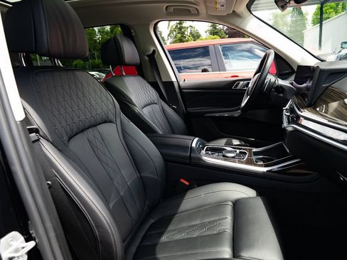 Used 2023 BMW X7 xDrive40i AWD/4WD image 27