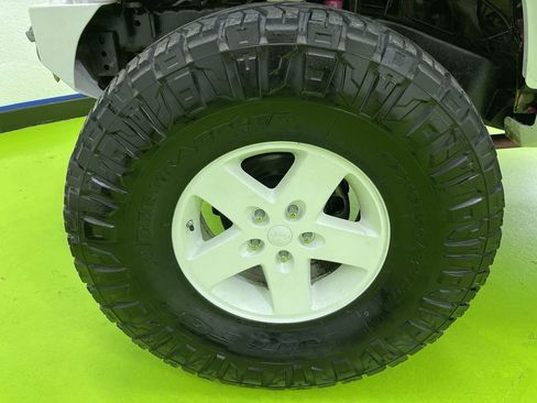 Used 2008 Jeep Wrangler Unlimited Rubicon w/ PWR Convenience Group image 14