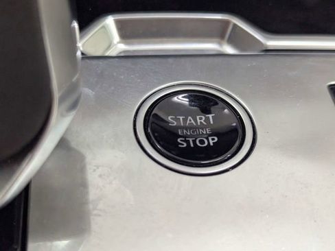 Used 2023 Land Rover Range Rover SE image 22