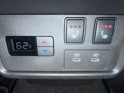 Used 2025 Nissan Rogue Platinum w/ Platinum Premium Package AWD/4WD image 43