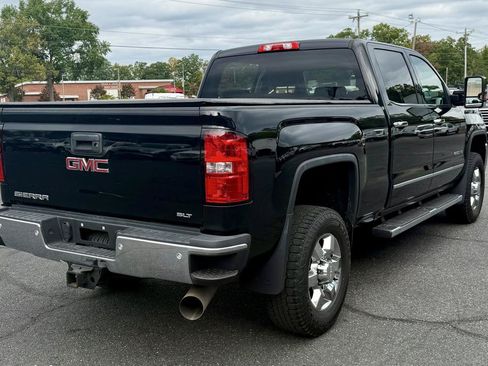 Used 2017 GMC Sierra 2500 SLT w/ Duramax Plus Package AWD/4WD image 6