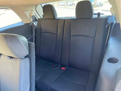 Used 2018 Dodge Journey SE w/ Blacktop Package image 12