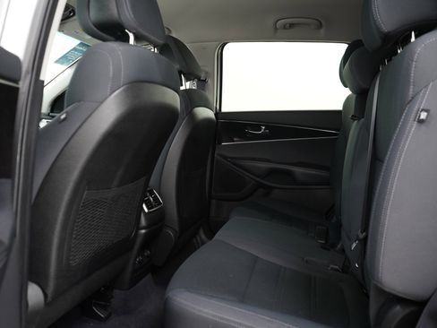 Used 2016 Kia Sorento AWD w/ LX Convenience Package image 20