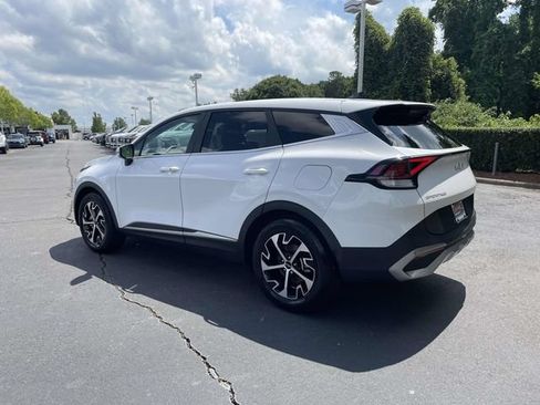 Used 2023 Kia Sportage EX FWD image 4