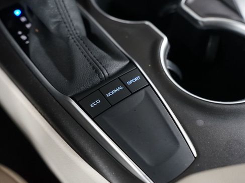 Certified 2024 Toyota Camry LE image 21