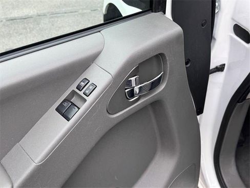 Used 2021 Nissan Frontier S image 15