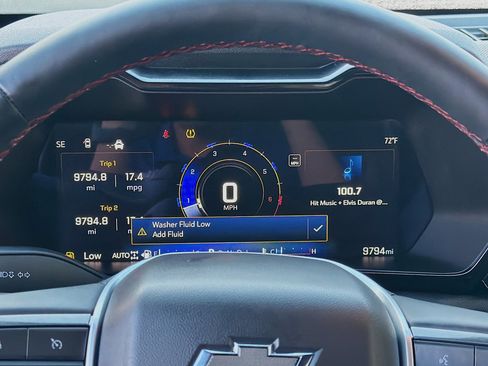 Used 2025 Chevrolet Colorado Z71 w/ Technology Package image 11