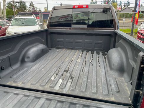 Used 2017 RAM 1500 Laramie w/ Cold Weather Group AWD/4WD image 10