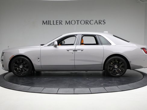 Certified 2023 Rolls-Royce Ghost w/ Ghost Package image 3