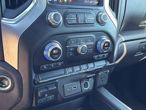 Used 2021 GMC Sierra 1500 SLT image 13