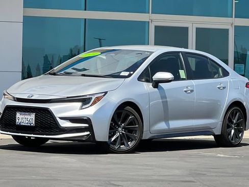Used 2024 Toyota Corolla SE FWD image 8