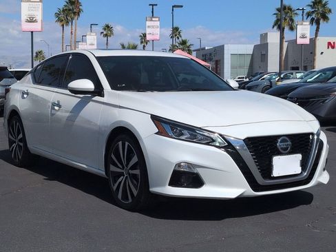 Used 2019 Nissan Altima 2.5 Platinum image 6