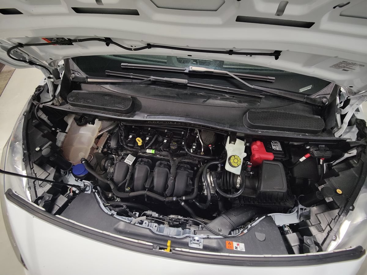 Used 2022 Ford Transit Connect XL FWD image 4