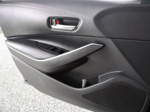 Used 2022 Toyota Corolla SE FWD image 21