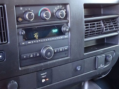 Used 2024 Chevrolet Express 2500 w/ Driver Convenience Package image 22