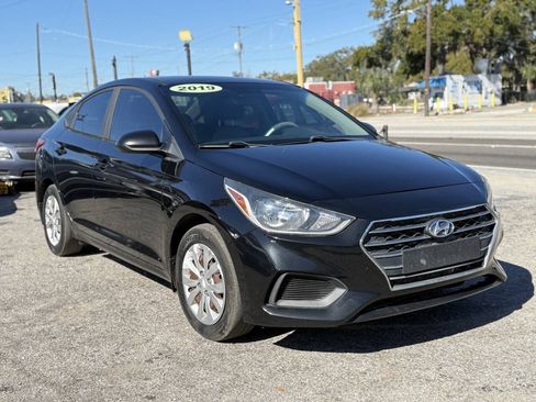 Used 2019 Hyundai Accent SE FWD image 8