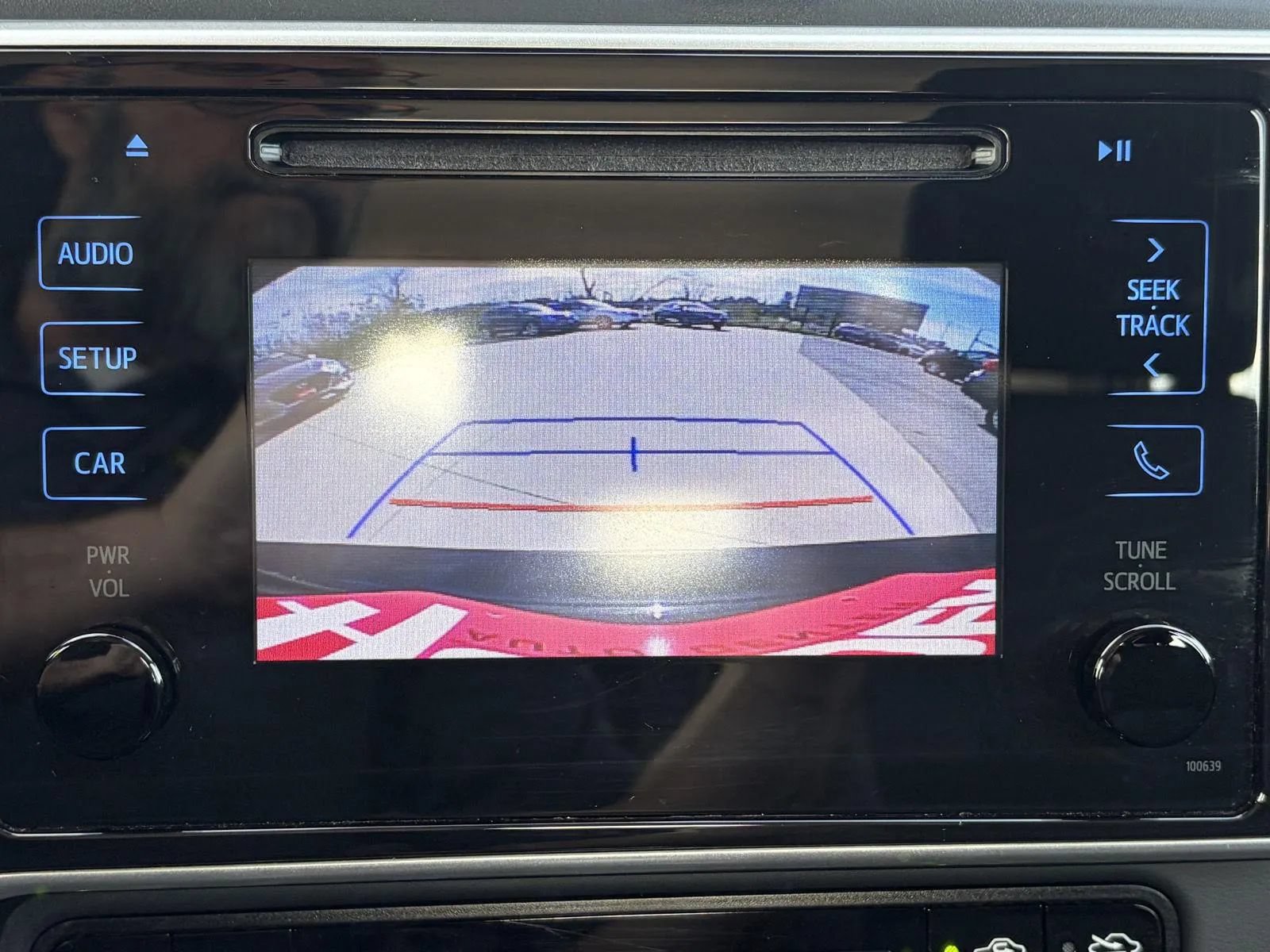 Used 2018 Toyota Corolla LE FWD image 20