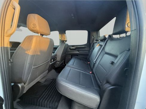 Certified 2022 Chevrolet Silverado 1500 LTZ w/ Z71 Off-Road Package image 9