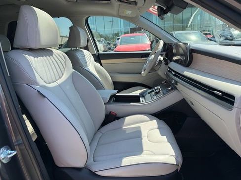 Used 2024 Hyundai Palisade Limited image 33