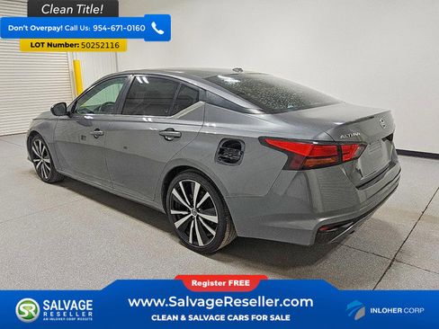Used 2021 Nissan Altima 2.5 SR FWD image 3