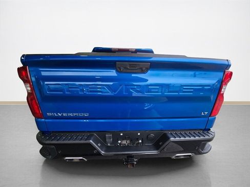 Used 2023 Chevrolet Silverado 1500 LT Trail Boss w/ LT Trail Boss Premium Package AWD/4WD image 5