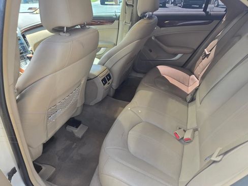 Used 2011 Cadillac CTS Luxury RWD image 10