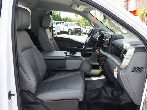 Used 2024 Ford F450 XL w/ XL Chrome Package image 38