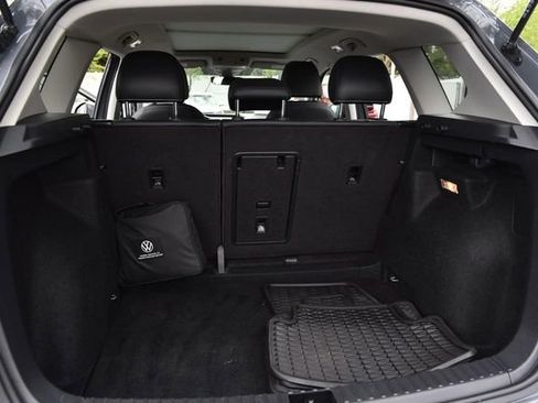 Used 2023 Volkswagen Taos SE w/ Panoramic Sunroof Package image 25