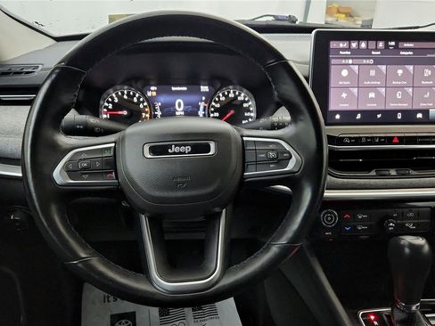 Used 2022 Jeep Compass Latitude image 39