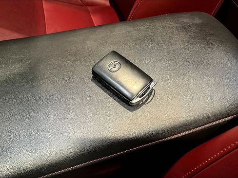 Used 2024 MAZDA MAZDA3 s image 34