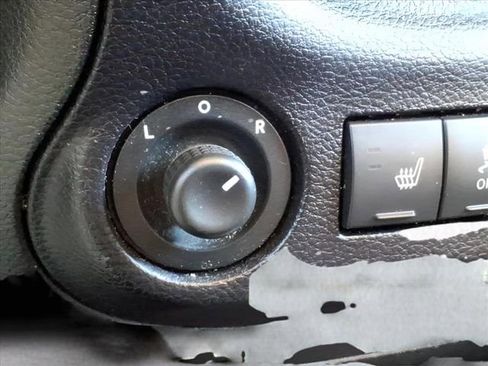 Used 2015 Jeep Wrangler Unlimited Sahara w/ Dual Top Group image 22