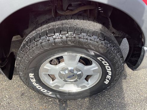 Used 2010 Ford F150 XLT AWD/4WD image 11