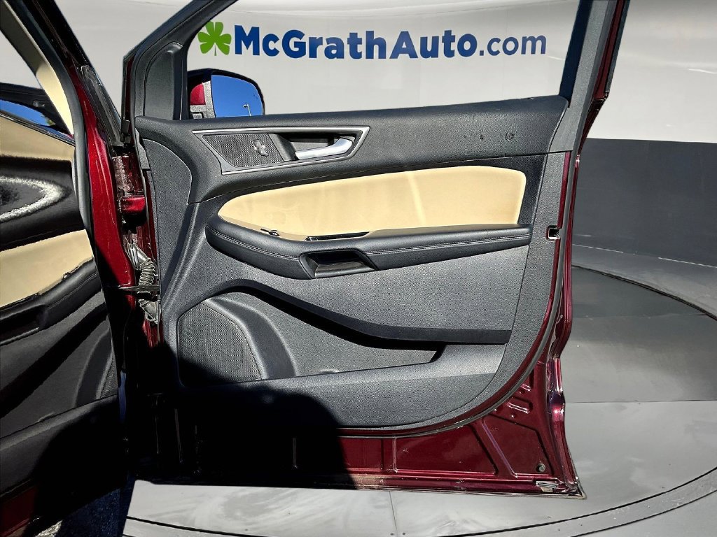 Used 2020 Ford Edge SEL w/ Convenience Package FWD image 31