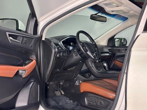 Used 2018 Ford Edge Titanium w/ Equipment Group 301A image 10