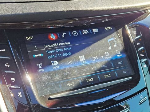 Used 2020 Cadillac Escalade Premium Luxury image 29