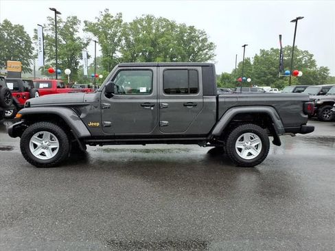 Used 2022 Jeep Gladiator Sport AWD/4WD image 7