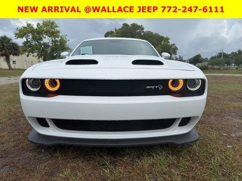 Used 2023 Dodge Challenger SRT Hellcat RWD image 5