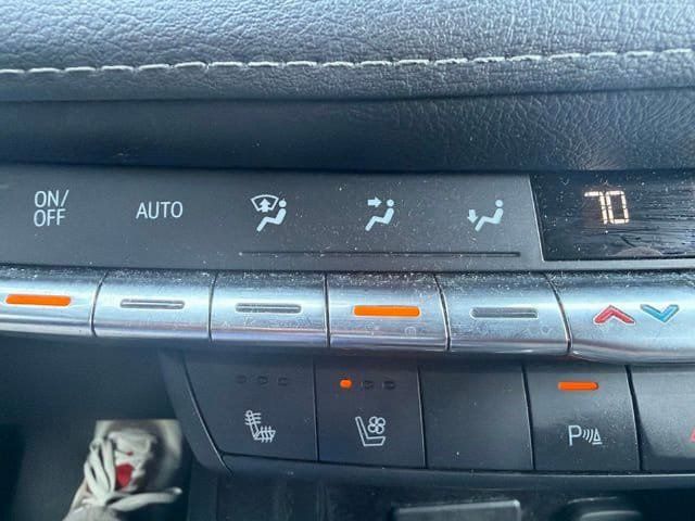 Used 2020 Cadillac XT4 Premium Luxury FWD image 19