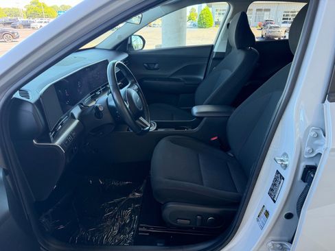 Used 2024 Hyundai Kona SEL AWD/4WD image 28