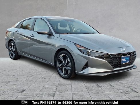 Certified 2023 Hyundai Elantra SEL w/ Convenience Package image 1