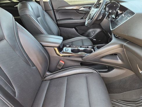 Used 2022 Buick Envision Essence w/ Technology Package I image 19