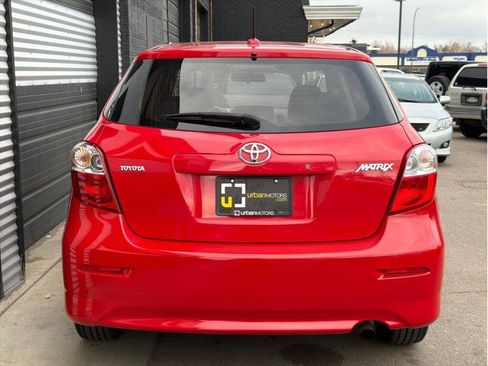 Used 2009 Toyota Matrix FWD image 8